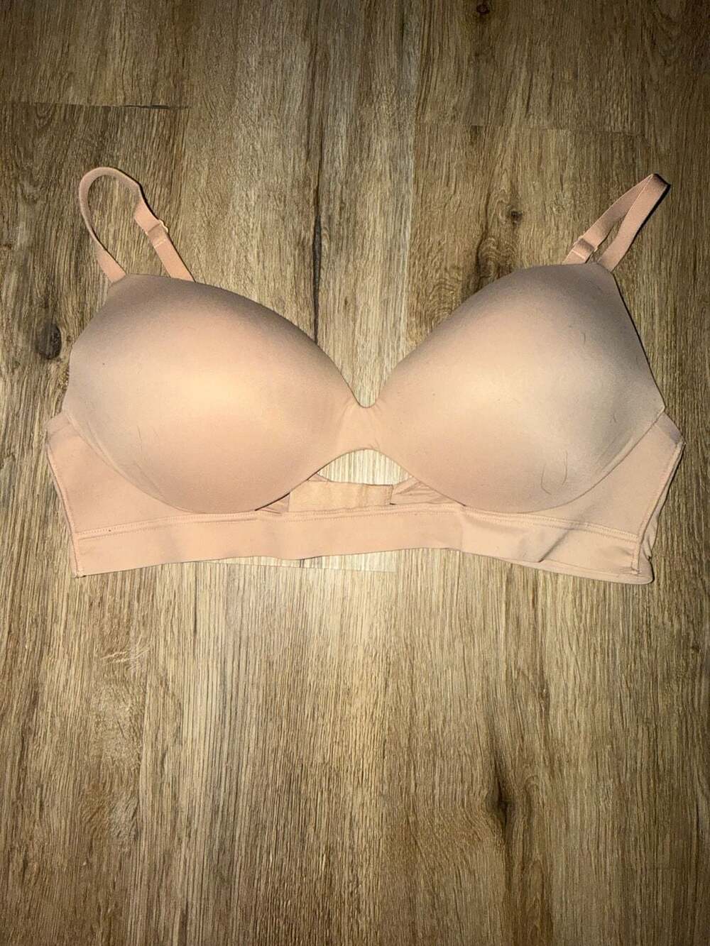 Victoria's Secret Incredible Padded No-Wire Bra in Beige, Size 38C